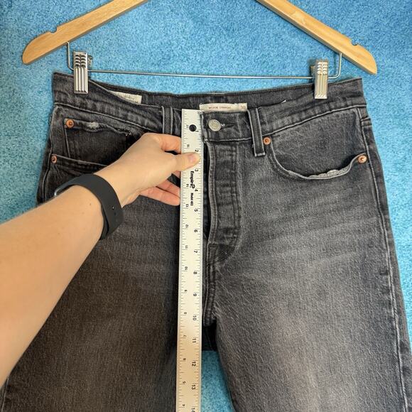 Levi's Premium Wedgie Jeans Womens 30 Button Fly Gray High Rise Denim Raw Hem - Picture 5 of 16